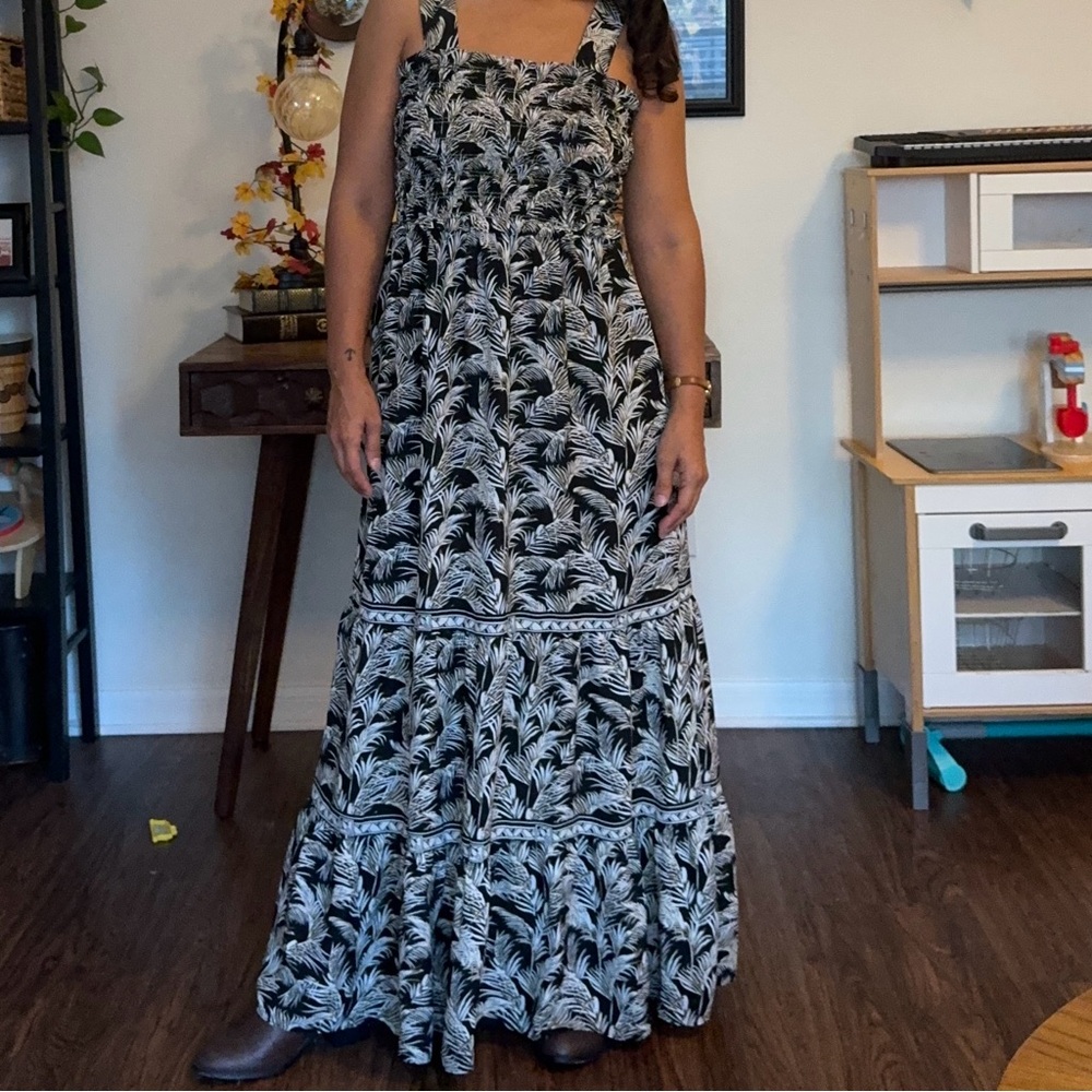 Max Studio Black and White Tiered Maxi Dress